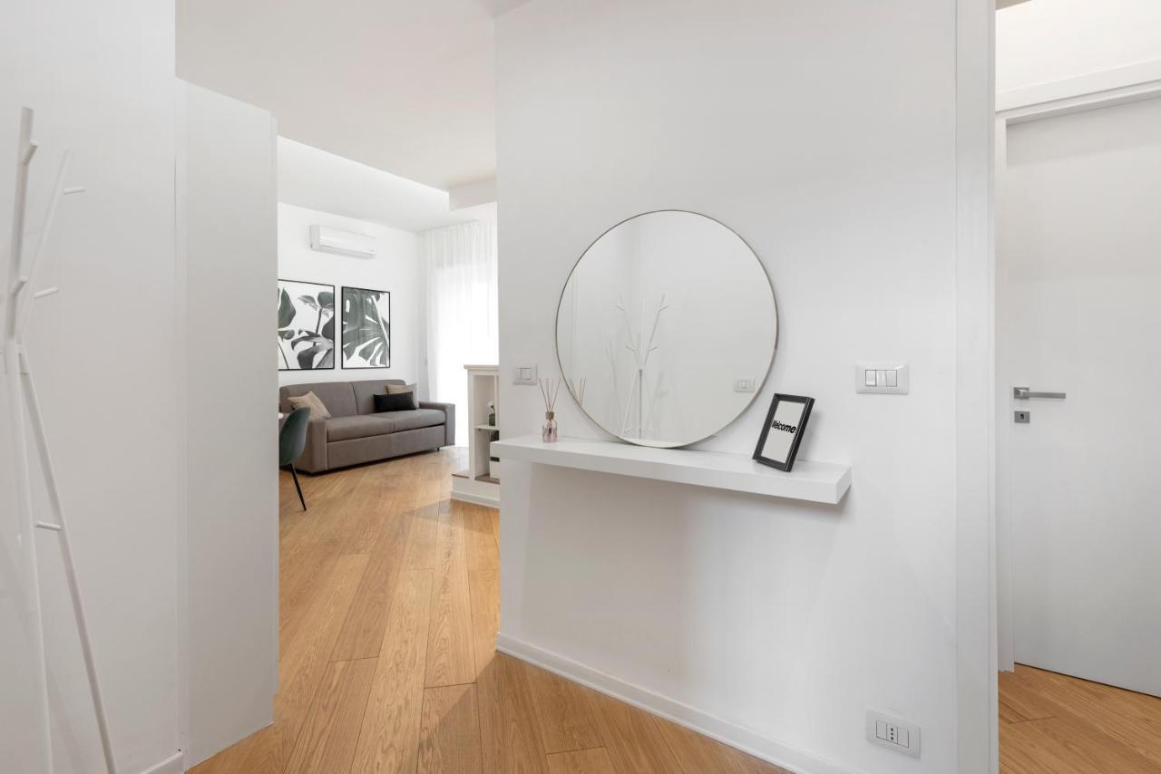 Apartment White Flat Gallia